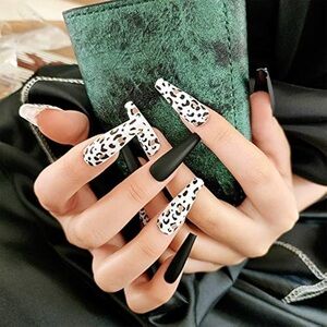 Leopard Print and Black Nail Set